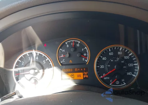 2014 Nissan Armada Platinum z USA, uszkodzony, nr VIN 5N1BA0NE3EN608112